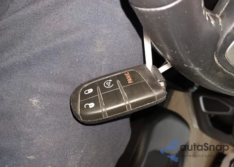 2019 Jeep Compass Latitude 4X4 z USA, uszkodzony, nr VIN 3C4NJDBBXKT650615